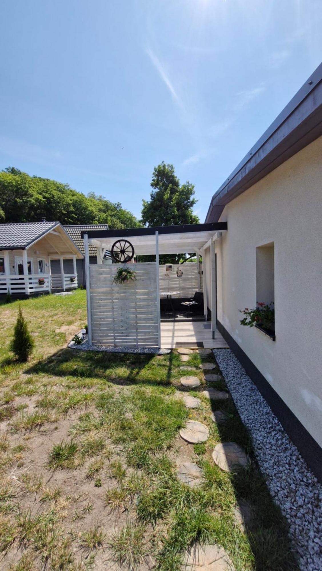 Chatki Nad Wodnym Zakatkiem. Villa Wapnica  Exterior foto